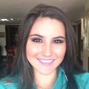 Meet your Posher, Adriana